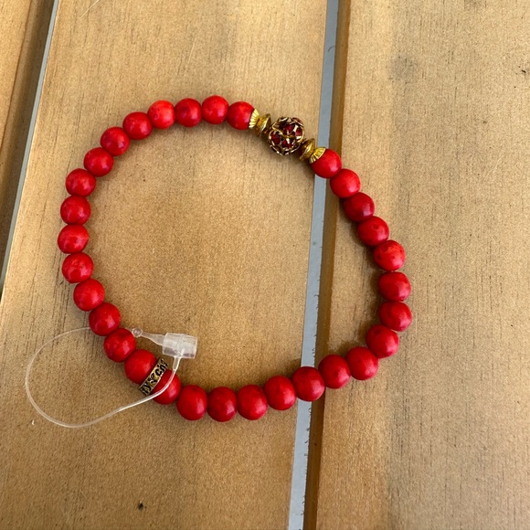 Red Small stone bracelet with red stones - Picture 7 of 9